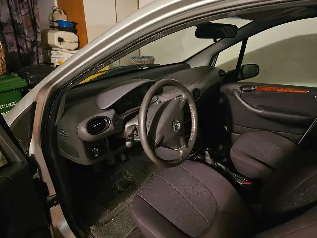 Usata Mercedes A170 Elegance 90 CV (66 kW) 2001 Utilitaria