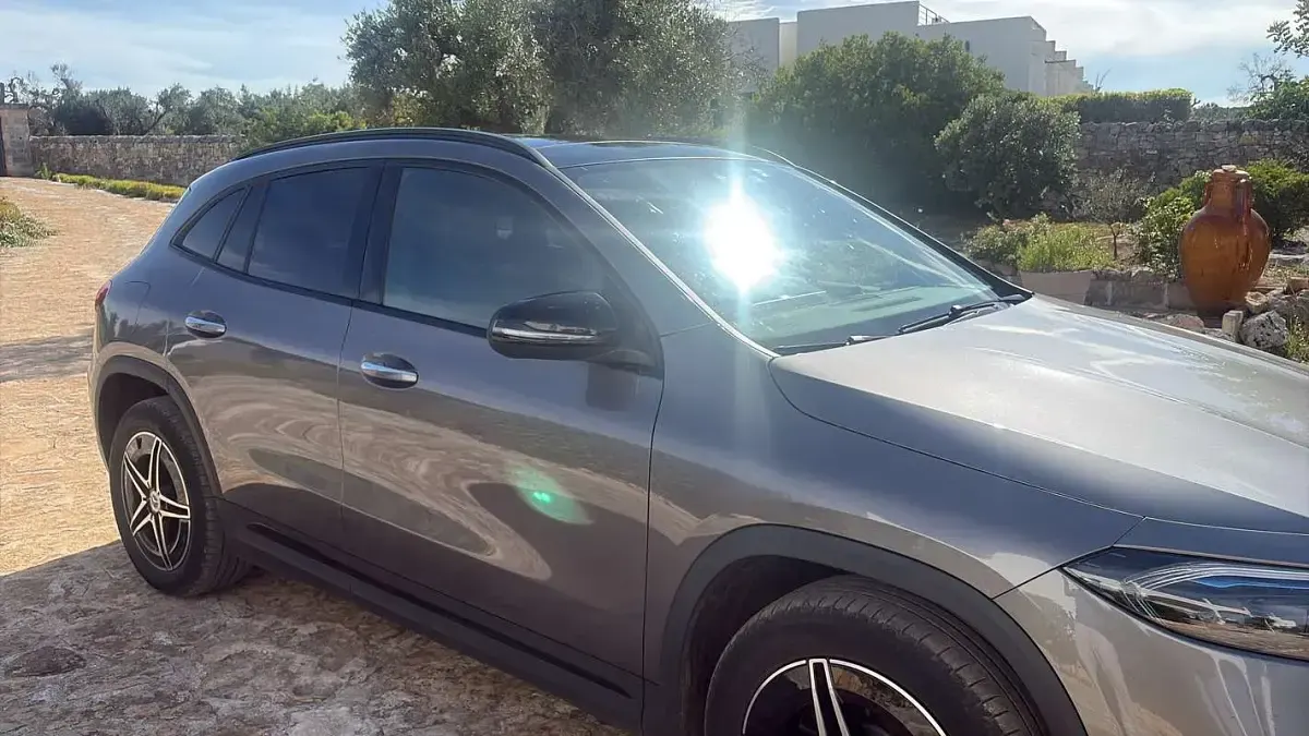 Usata Mercedes EQA250 Premium Plus 94 kW (129 CV) 2023 Grigio SUV