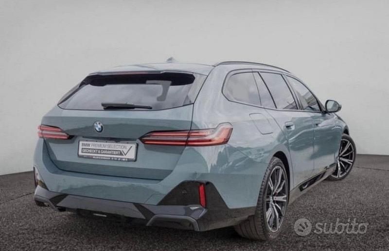 Usata BMW 520 M Sport 197 CV (144 kW) 2024 Verde Station wagon