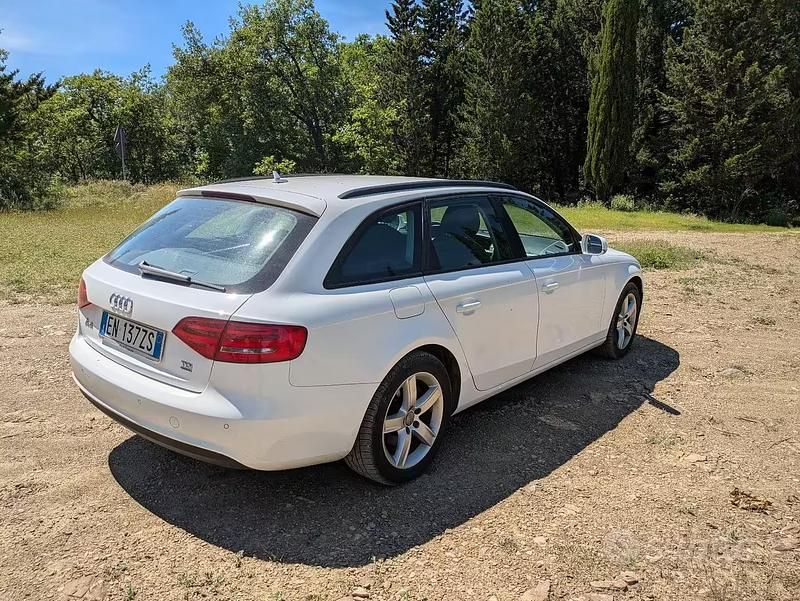 Usata Audi A4 177 CV (130 kW) 2012 Bianco Station wagon