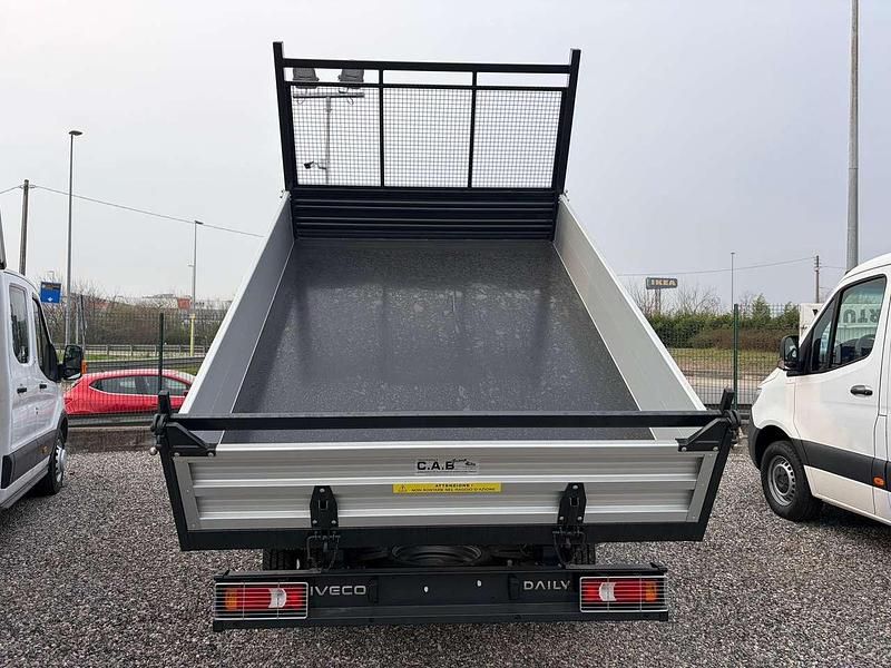 Nuova Iveco Daily 160 CV (117 kW) 2025 Bianco Furgone