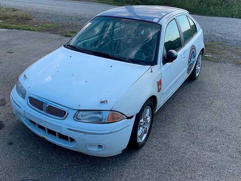 Bianco Usata 1998 Rover 200 Tre volumi | 5000 € - Immagine 1/4