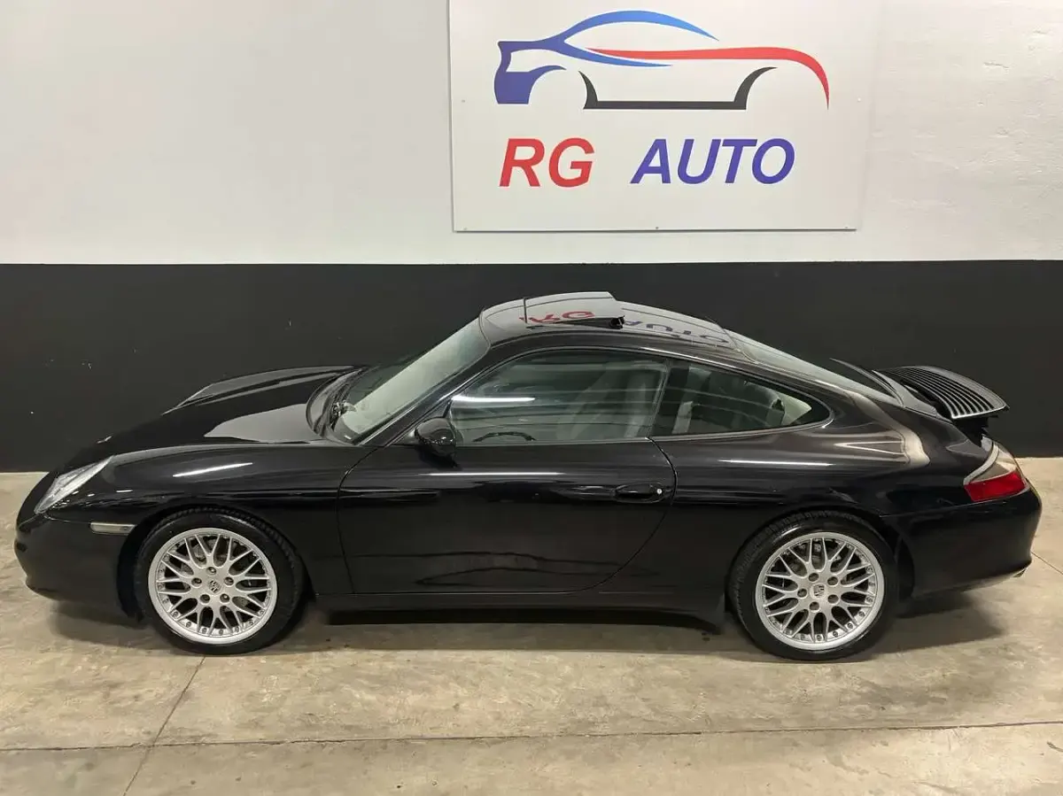 Usata Porsche 911 Carrera 4 320 CV (235 kW) 2001 Nero Coupé