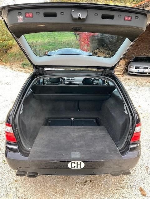 Usata Mercedes E55 AMG 476 CV (350 kW) 2003 Blu Station wagon