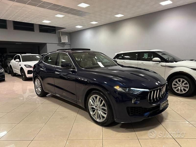 Usata Maserati Levante 250 CV (183 kW) 2020 Blu SUV