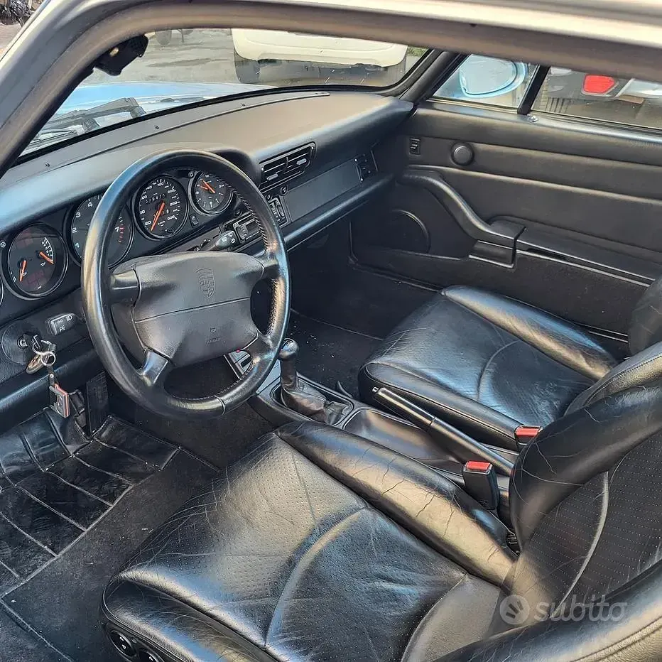 Usata Porsche 911 Carrera 272 CV (200 kW) 1994 Grigio Coupé