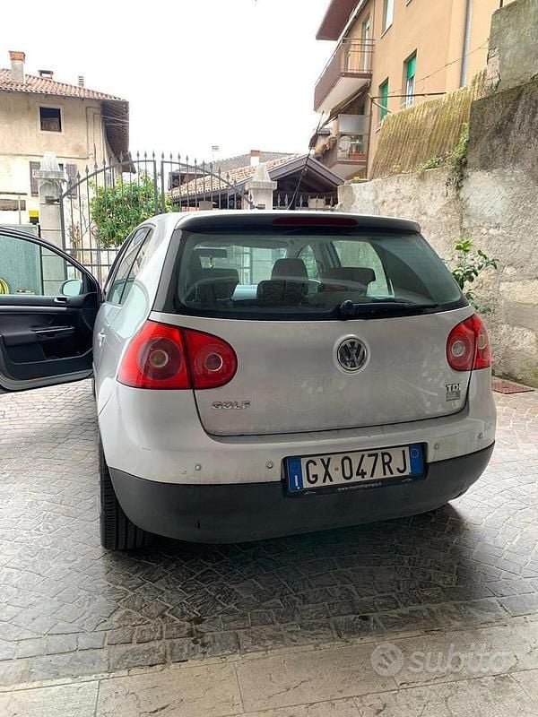 Usata VW Golf VI Comfortline 105 CV (77 kW) 2008 Grigio Utilitaria