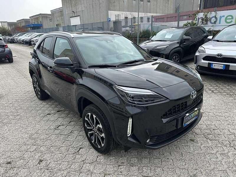 Usata Toyota Yaris Cross Trend 116 CV (85 kW) 2022 Nero SUV
