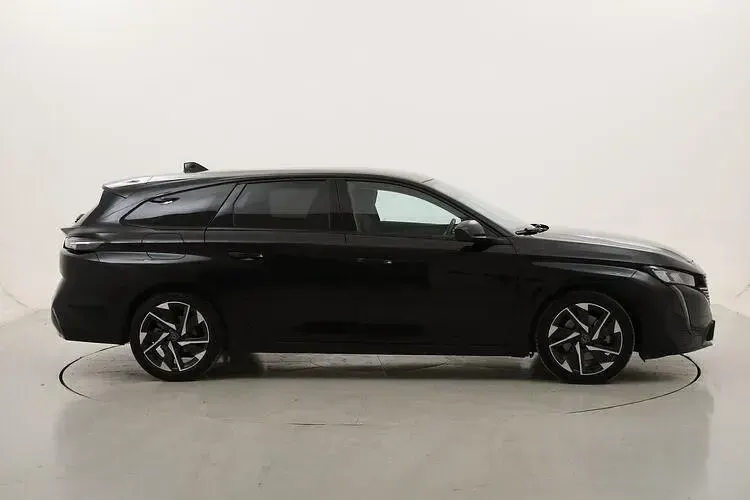 Usata Peugeot 308 SW Allure 131 CV (96 kW) 2022 Nero Station wagon