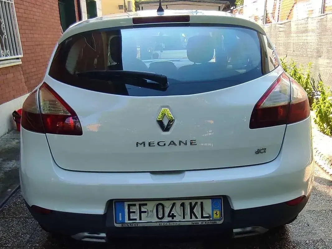 Usata Renault Mégane 90 CV (66 kW) 2010 Bianco Berlina