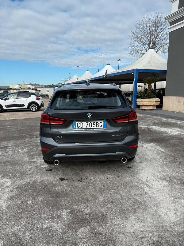 Usata BMW X1 150 CV (110 kW) 2020 Grigio SUV