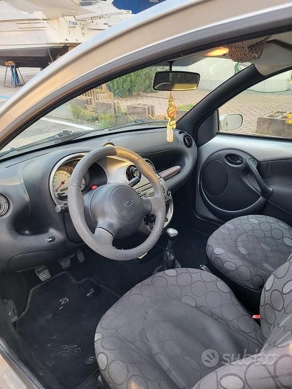 Usata Ford Ka 2005 Grigio Utilitaria
