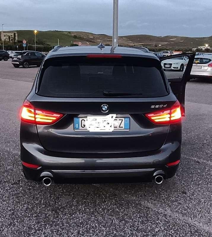 Usata BMW 220 Gran Tourer Luxury Line 190 CV (139 kW) 2022 Grigio Monovolume