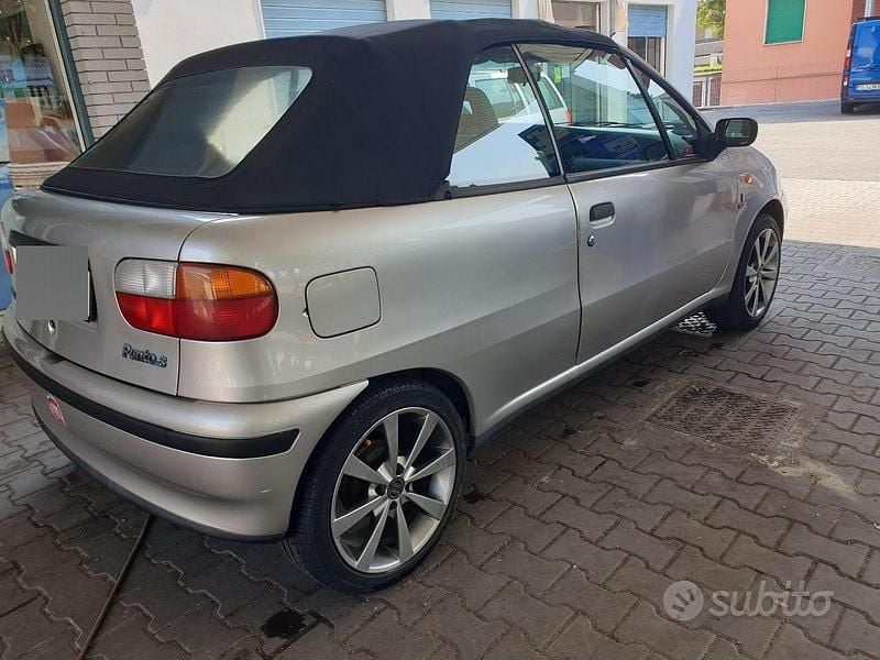 Usata Fiat Punto Cabriolet 60 CV (44 kW) 1997 Grigio Cabrio