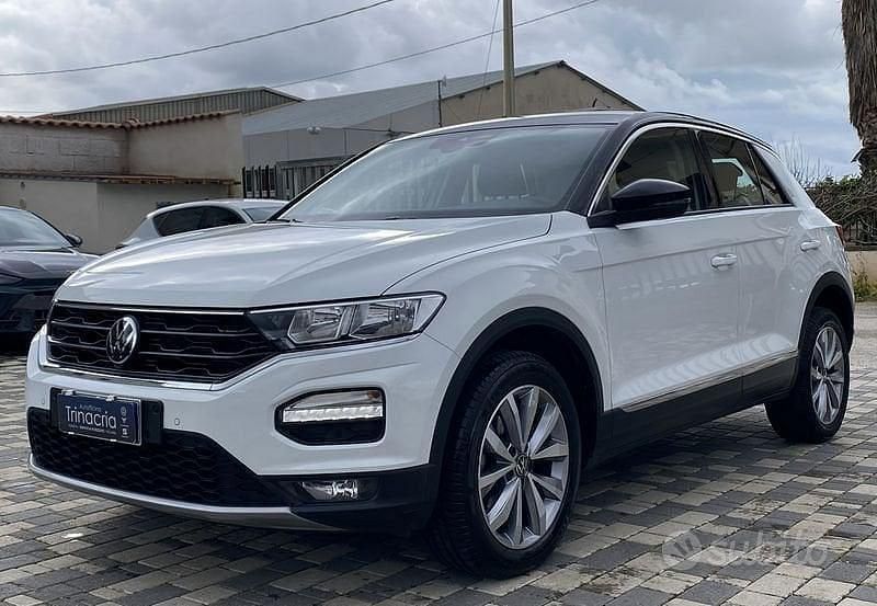 Usata VW T-Roc Style 110 CV (80 kW) 2021 Nero SUV