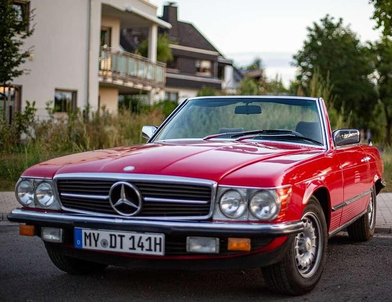 Usata Mercedes SL280 185 CV (136 kW) 1982 Rosso Cabrio