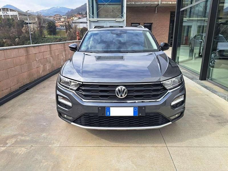 Usata VW T-Roc Style 116 CV (85 kW) 2018 Grigio SUV