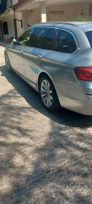 Usata BMW 520 184 CV (135 kW) 2013 Argento Station wagon
