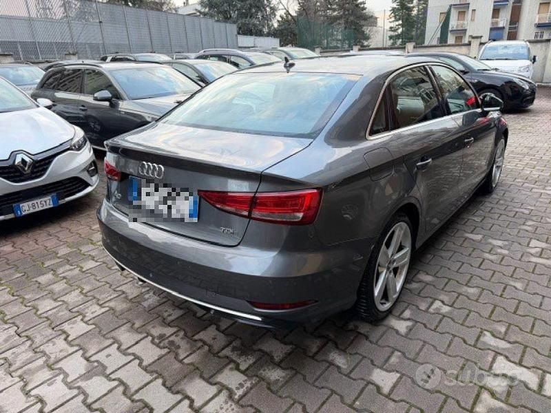 Usata Audi A3 116 CV (85 kW) 2017 Grigio scuro Berlina