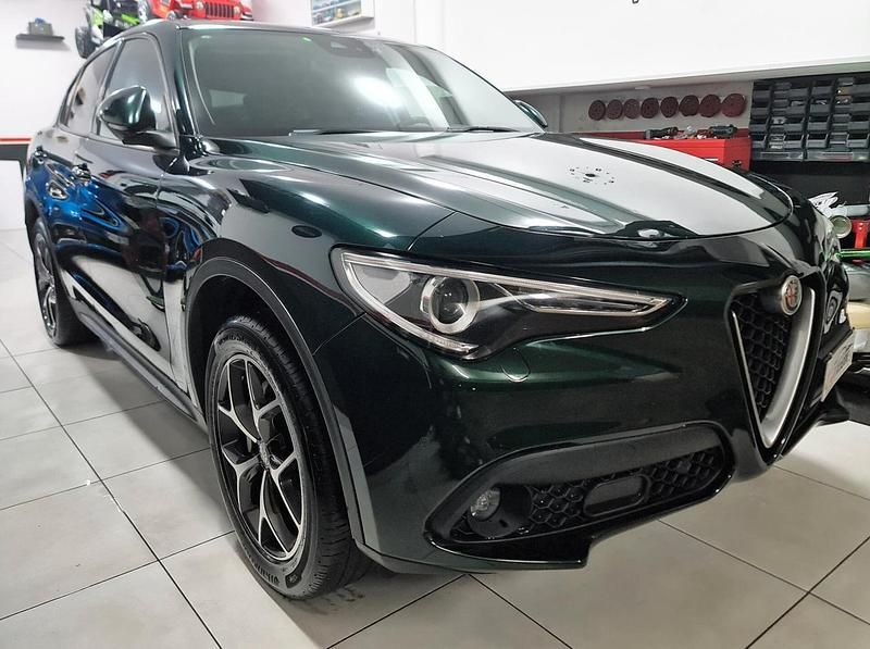 Usata Alfa Romeo Stelvio 210 CV (154 kW) 2018 Verde SUV