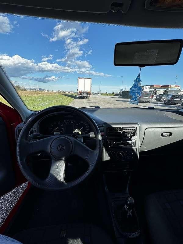 Usata VW Polo 50 CV (36 kW) 1998 Berlina