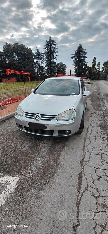 Usata VW Golf V 2005 Grigio Utilitaria