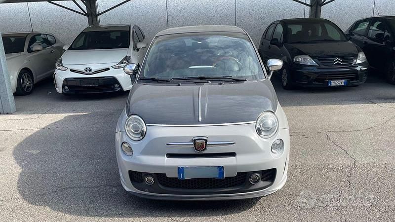 Usata Abarth 500C Custom 135 CV (99 kW) 2013 Grigio Cabrio