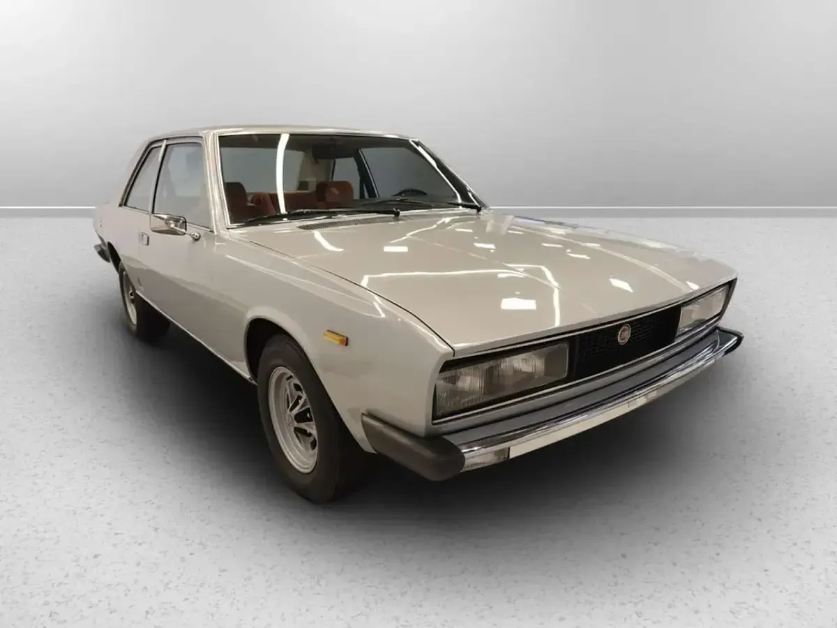 Usata Fiat 130 165 CV (121 kW) 1973 Arancio Coupé