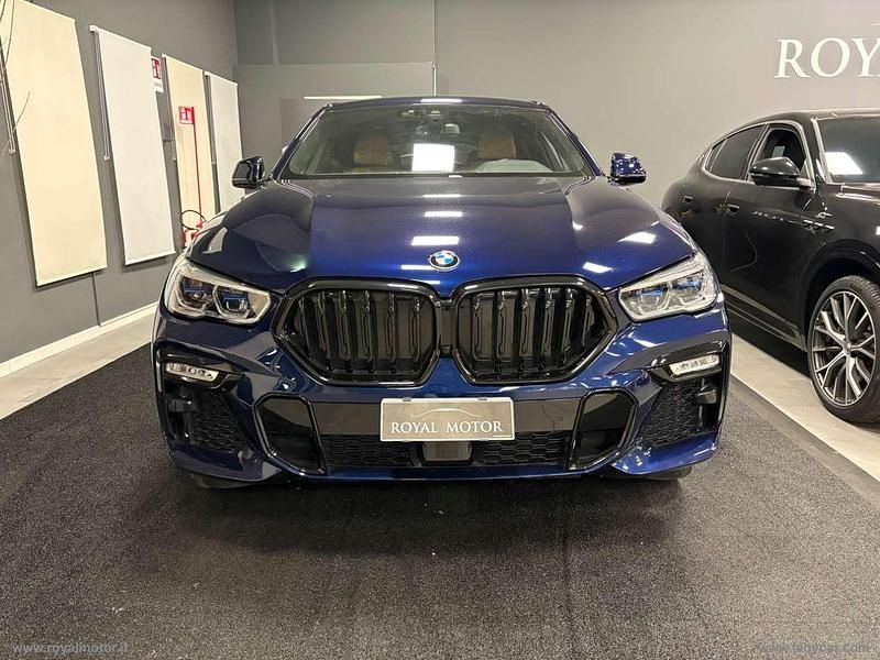 Usata BMW X6 M Sport 286 CV (210 kW) 2021 Blu/azzurro SUV