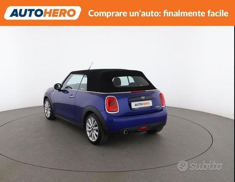 Usata Mini Cooper D Cabriolet 116 CV (85 kW) 2019 Blu Cabrio