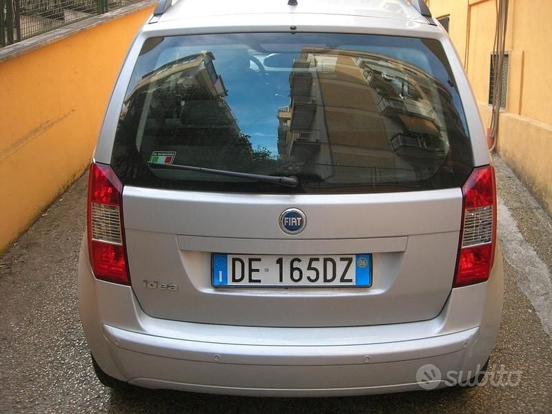 Usata Fiat Idea Emotion 95 CV (69 kW) 2006 Grigio Monovolume