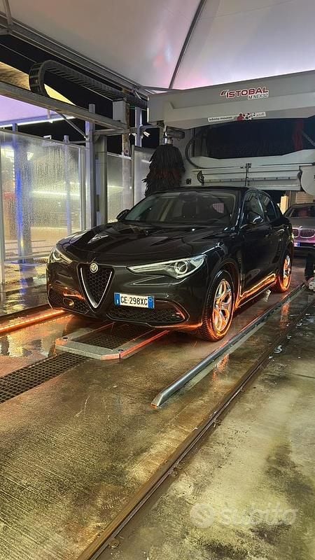 Usata Alfa Romeo Stelvio 160 CV (117 kW) 2021 Nero SUV