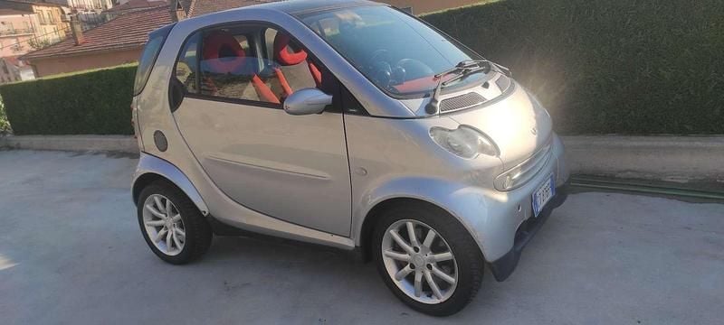 Usata 2003 Smart ForTwo Coupé Passion Due volumi | 3200 € (Cara) - Immagine 1/4