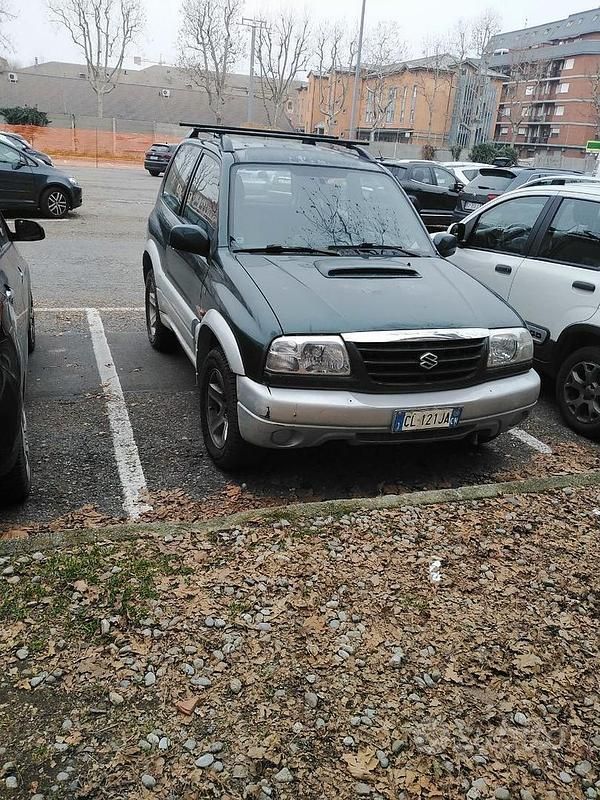 Usata Suzuki Vitara 2001 Verde SUV