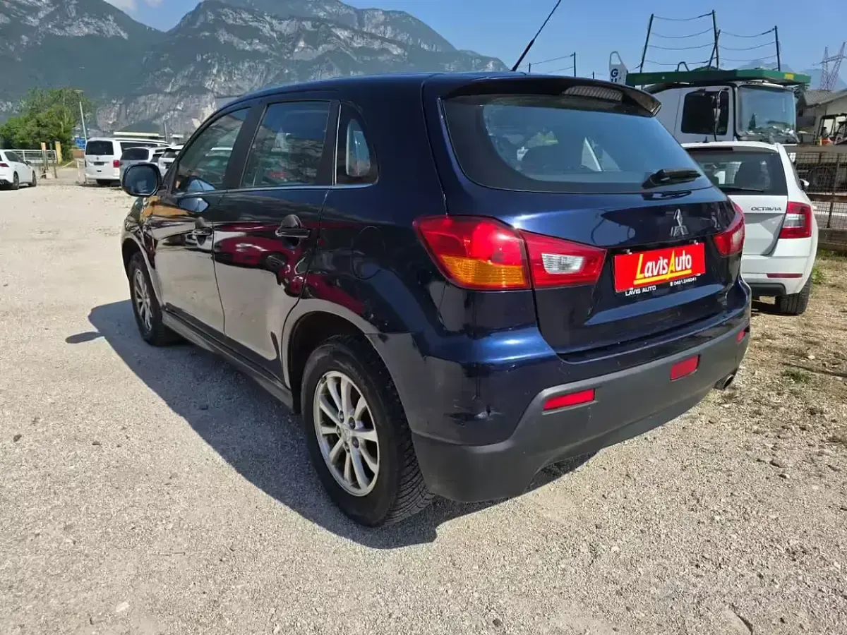 Usata Mitsubishi ASX Invite 150 CV (110 kW) 2013 Blu SUV