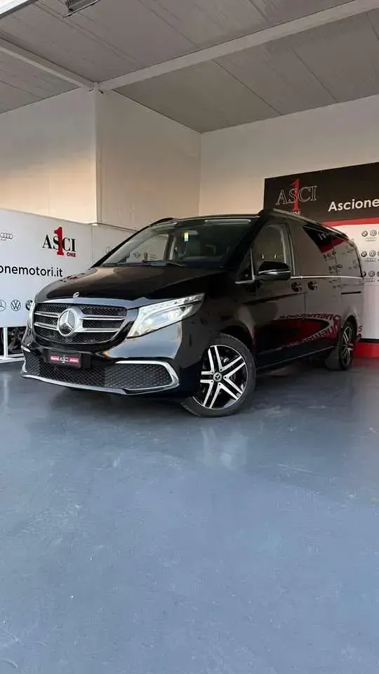 Usata Mercedes V250 Business 190 CV (139 kW) 2022 Nero Monovolume