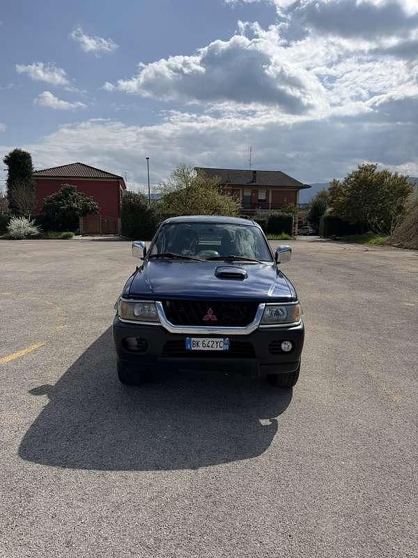 Usata Mitsubishi Pajero Sport 99 CV (72 kW) 2000 Blu SUV