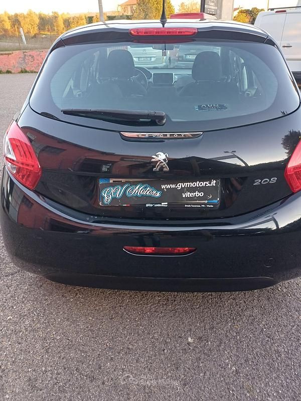Usata Peugeot 208 68 CV (50 kW) 2013 Utilitaria