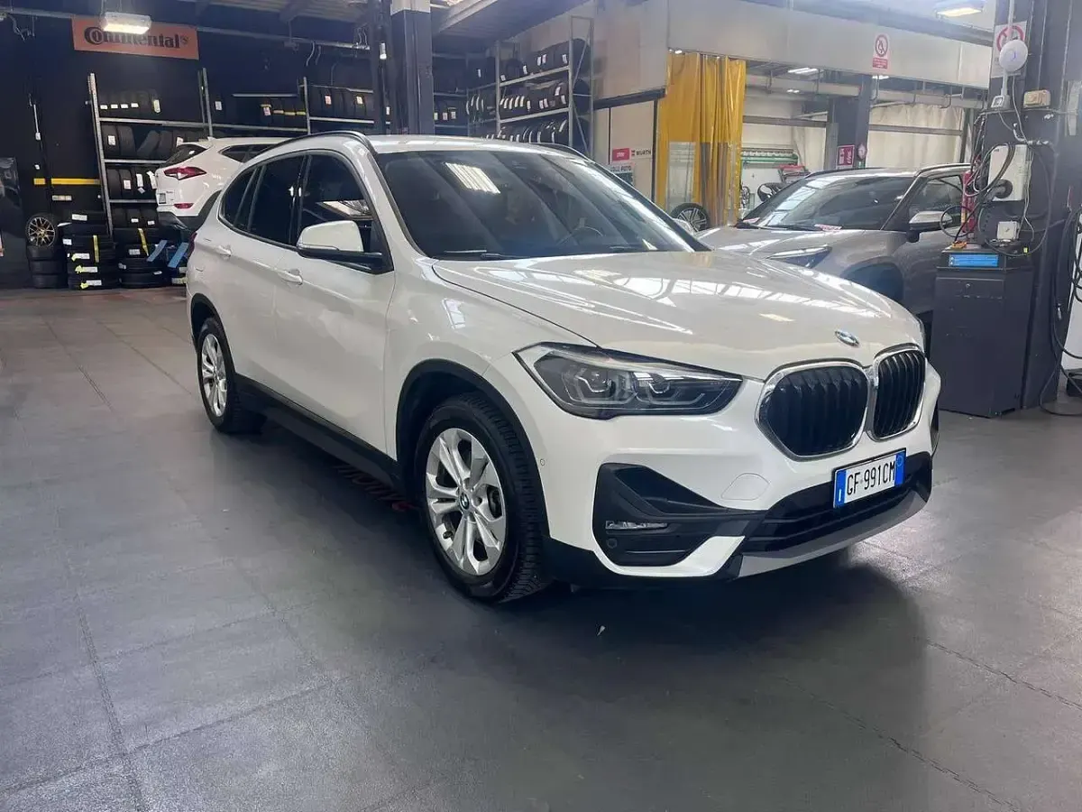 Usata BMW X1 Advantage 125 CV (91 kW) 2021 Bianco SUV