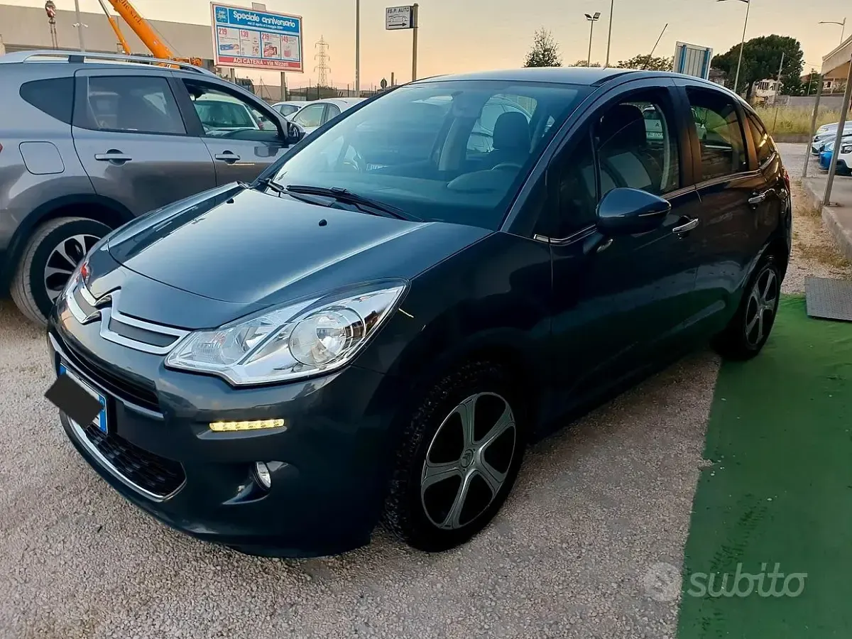 Gebraucht Citroën C3 Exclusive 75 PS (55 kW) 2016 Grau Kleinwagen