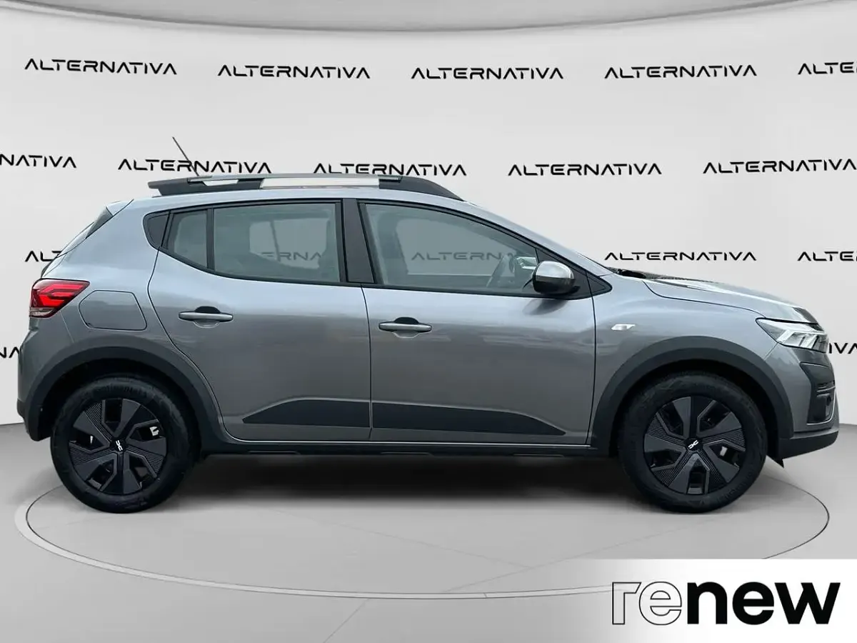 Usata Dacia Sandero Expression 91 CV (66 kW) 2025 Grigio scisto Berlina