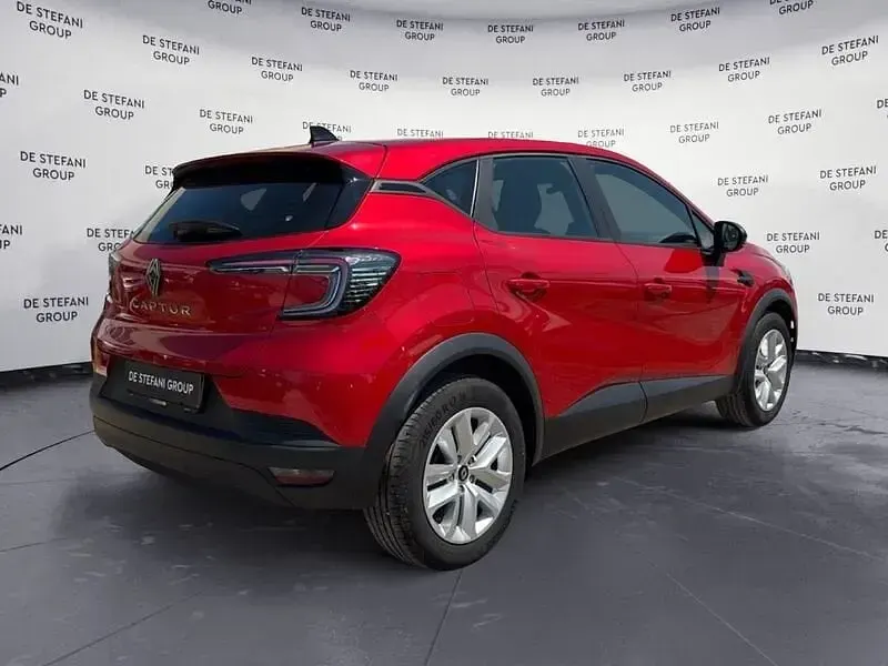 Usata Renault Captur Evolution 101 CV (74 kW) 2025 Rosso SUV