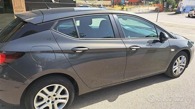Usata Opel Astra S 110 CV (80 kW) 2017 Grigio Berlina