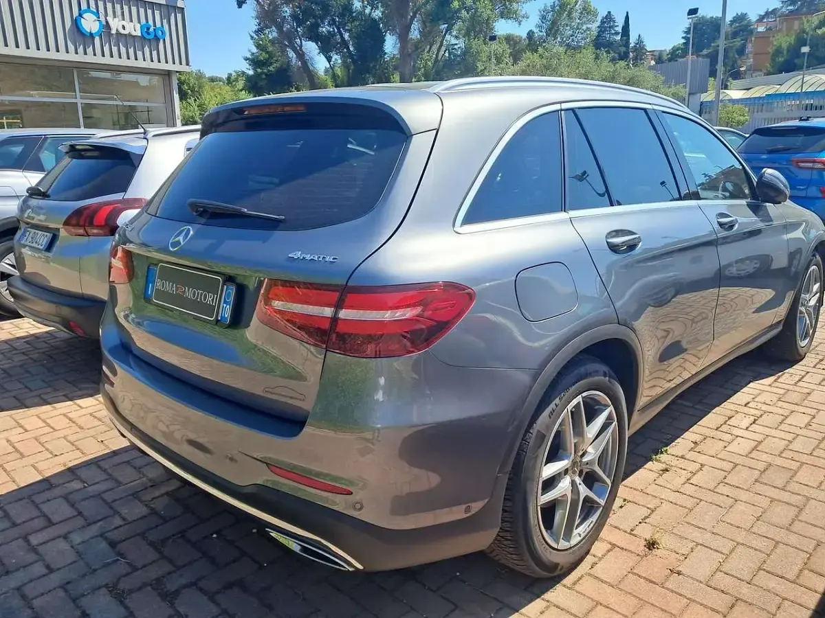 Usata Mercedes GLC250 Business 204 CV (150 kW) 2019 Argento SUV