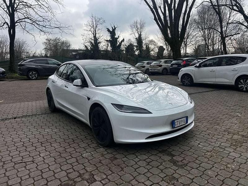 Occasion Tesla Model 3 Standard Range 88 kW (120 ch) 2024 Berline
