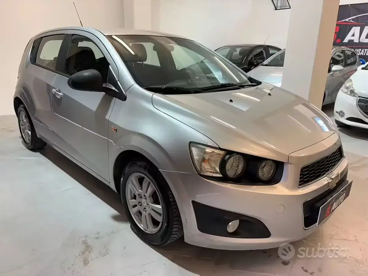 Usata Chevrolet Aveo LT 75 CV (55 kW) 2012 Grigio Berlina