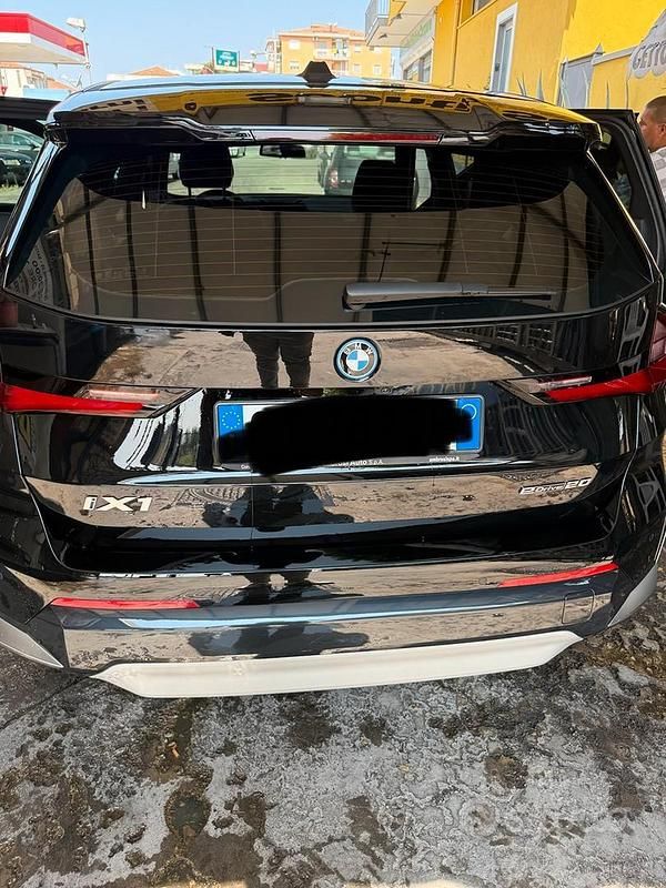 Usado BMW iX1 xLine 150 kW (204 CV) 2024 Negro SUV