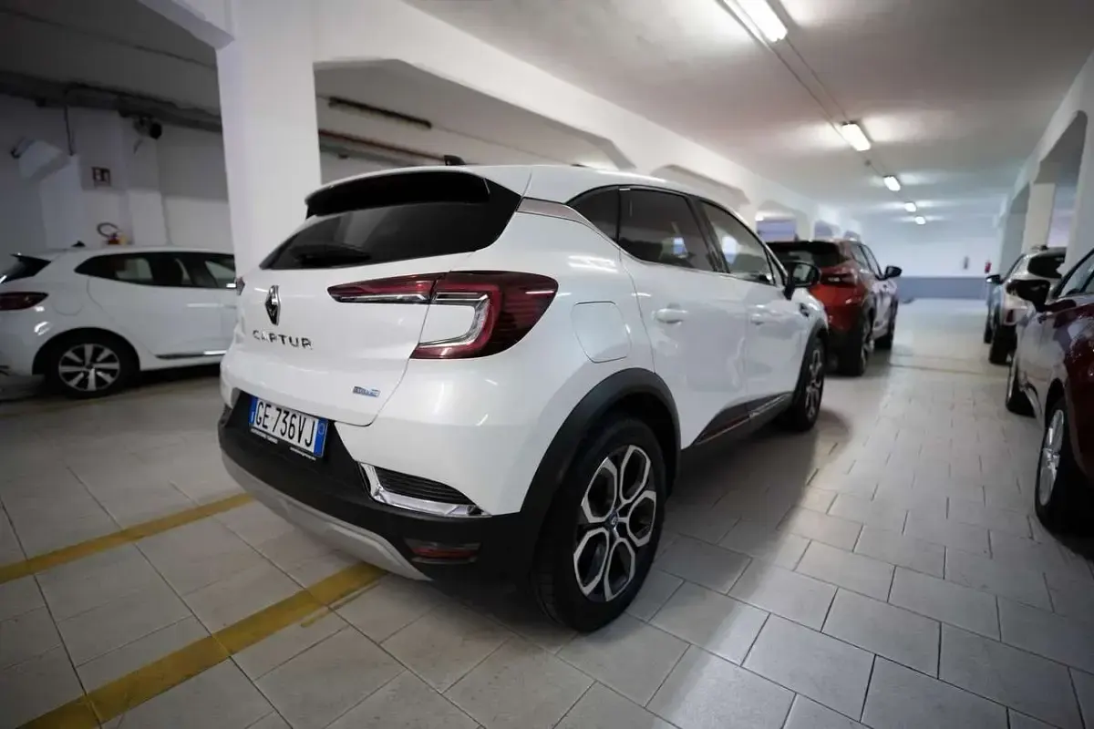 Usata Renault Captur Intens 160 CV (117 kW) 2021 Other SUV