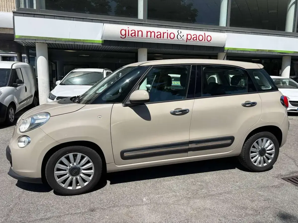 Usata Fiat 500L Lounge 120 CV (88 kW) 2015 Beige Monovolume