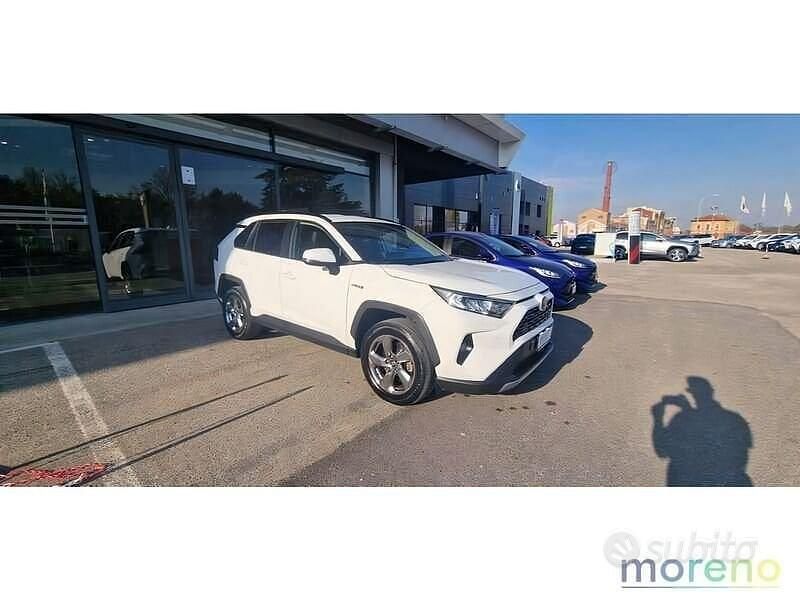 Usata Toyota RAV4 Hybrid 222 CV (163 kW) 2020 Bianco SUV